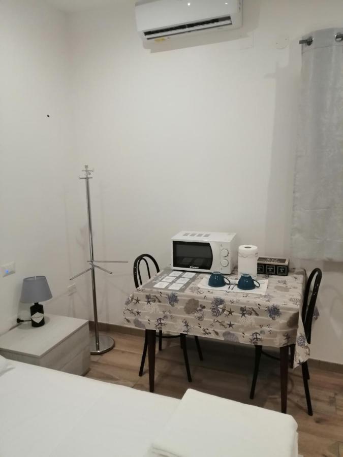 Delcicer Casa Vacanze O Camera Privata Galatina Bagian luar foto